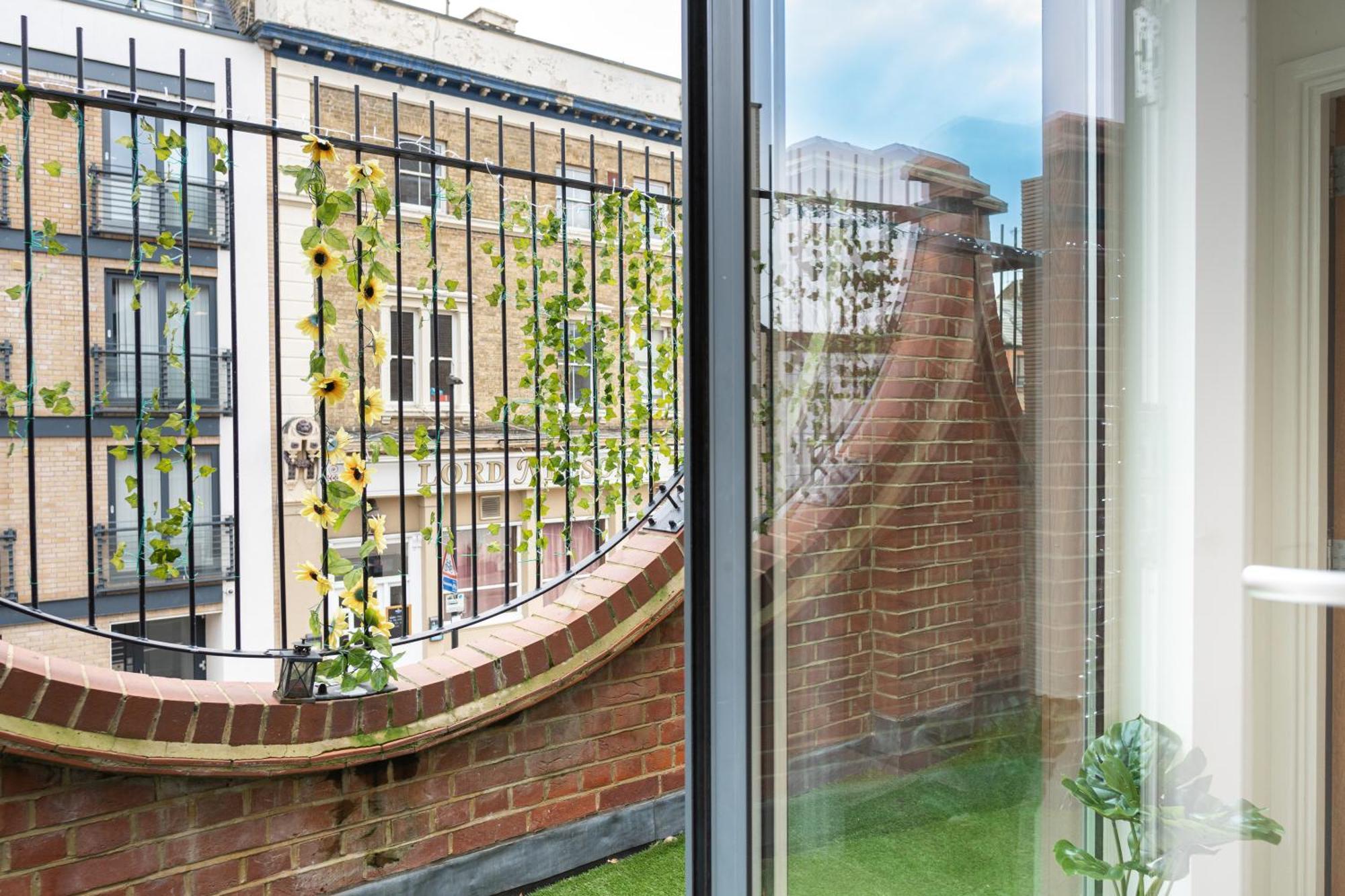 Bartlett House Greenwich By Smart Corporate *